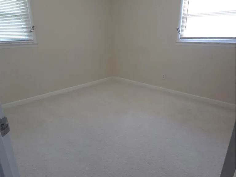 23654 Whitley Dr — Photo 7