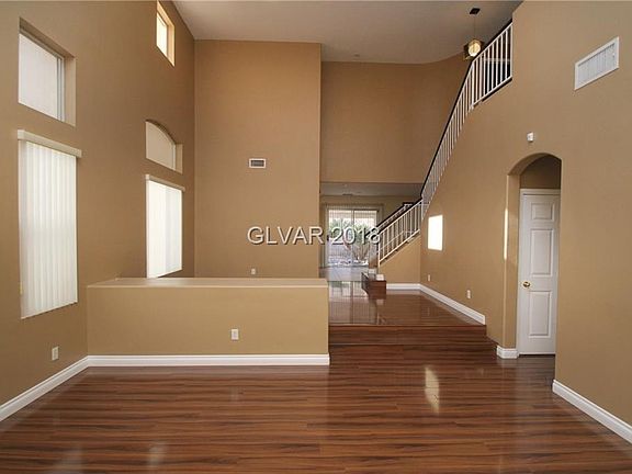4th image of 3537 Mountain Park St