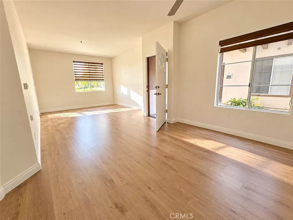 1 bed, 735 sqft, $2,950 — Photo 3