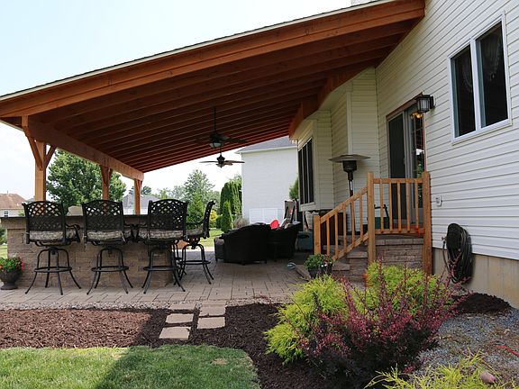 Covered Patio/Kitchen