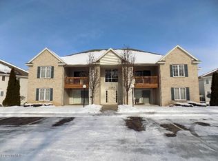 12249 S Crystal Waters Dr UNIT 8, Holland, MI 49424