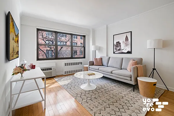 Rented by Yoreevo, LLC | media 1