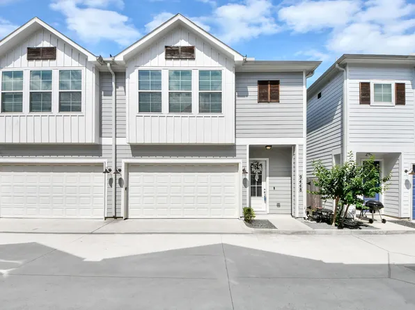 9448 Kerrwood Ln, Houston, TX 77080