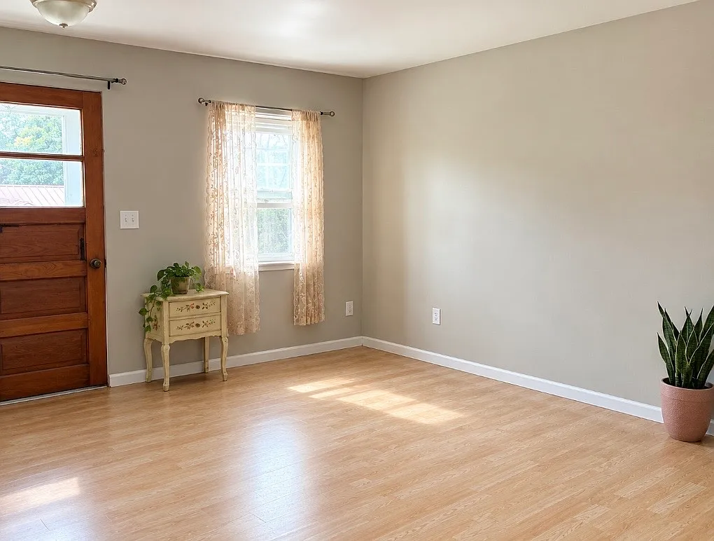 2 bed, 800 sqft, $700 — Photo 2