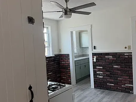 36 Derby St #2 — Photo 4