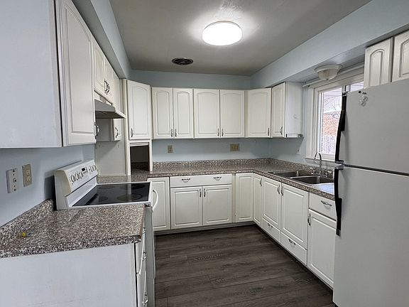 5th image of 1408 Manistique Ave
