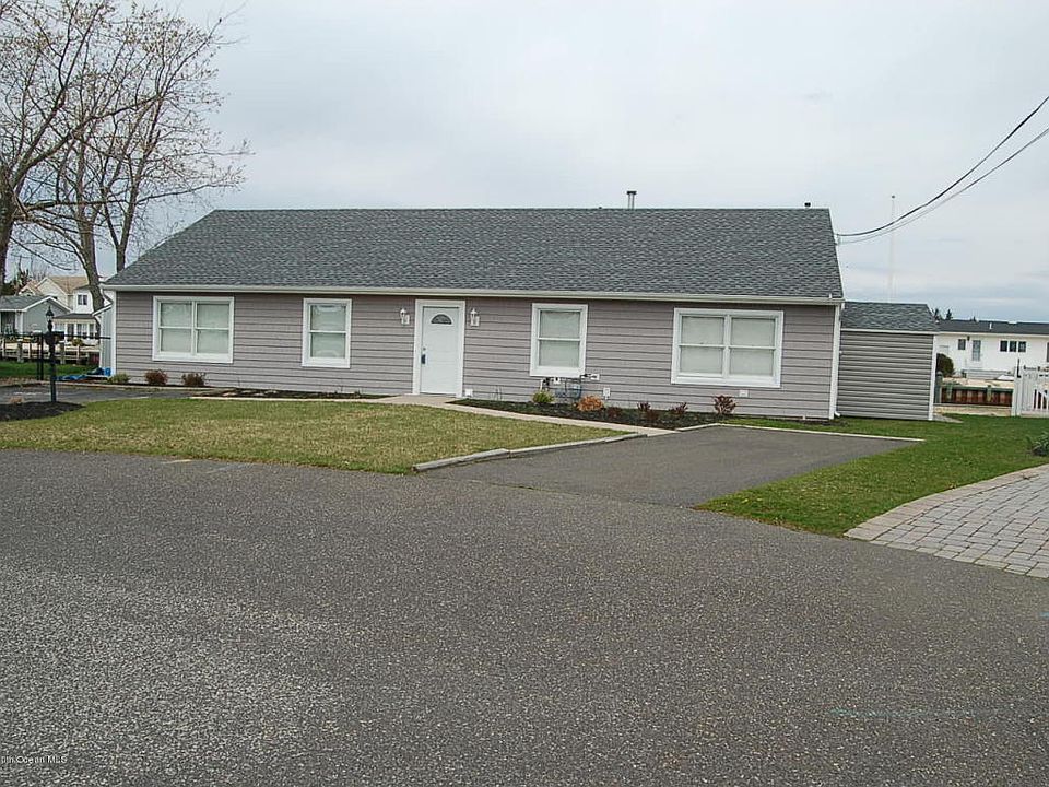 1st image of 1828 Capstan Dr