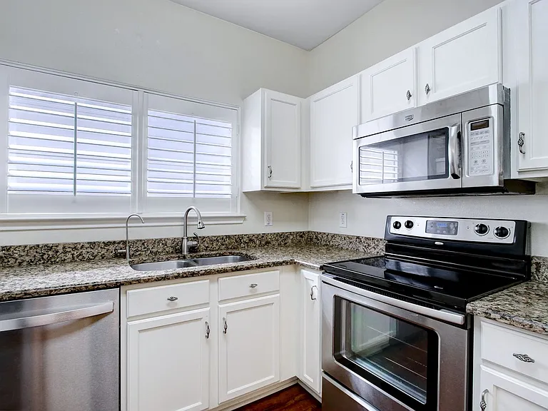 2619 Crown Arbor Dr — Photo 12