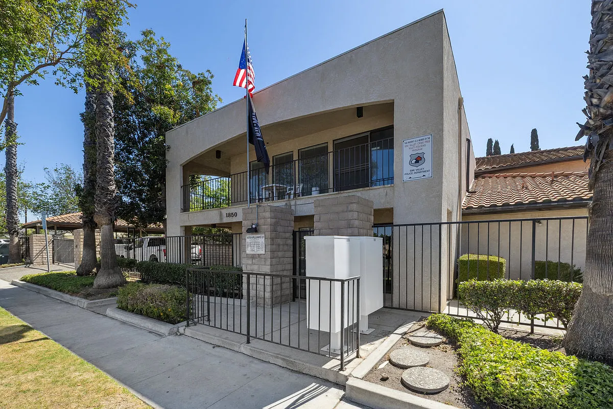 Westgate Apartments — Photo 3