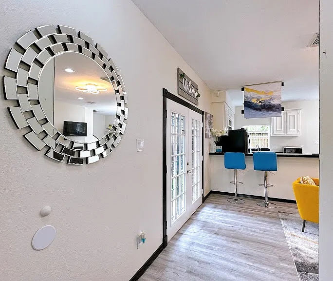 3903 Delano St — Photo 2