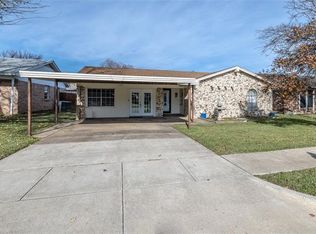 6573 Starnes Rd, Watauga, TX 76148