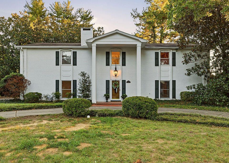 1st image of 1511 Chaucer Dr