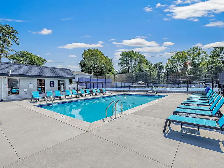 Villa Square LLC — Photo 13