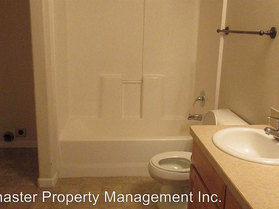 4th image of 161 Clubhouse Cir APT 201