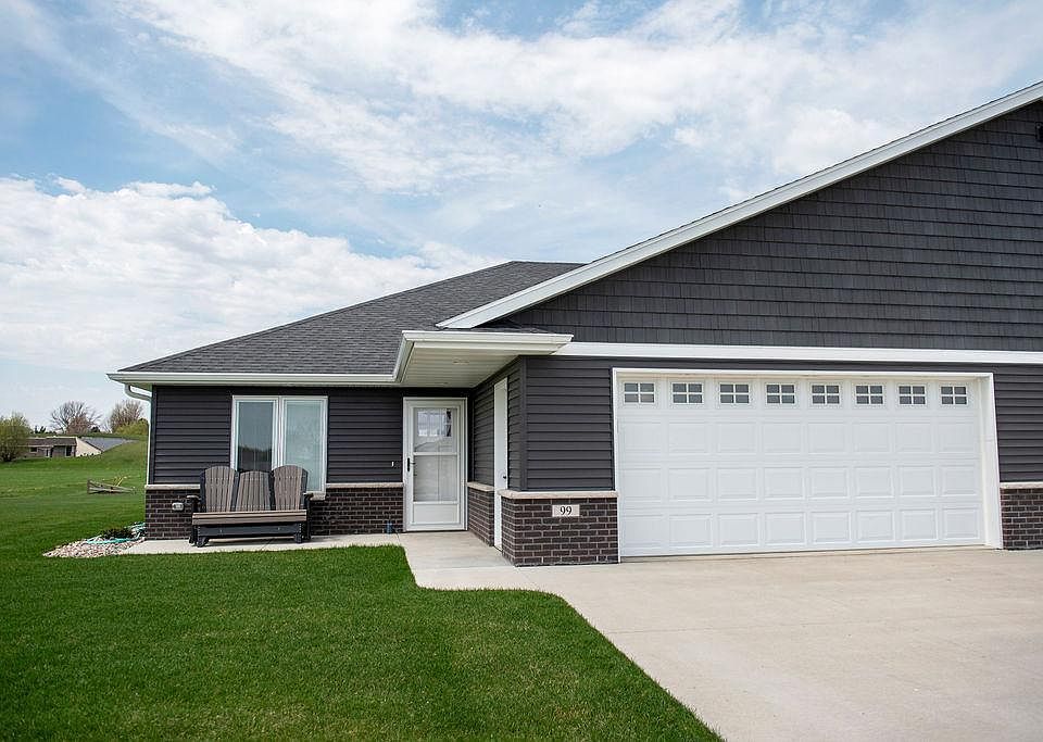 1st image of 99 Brittany Way SE