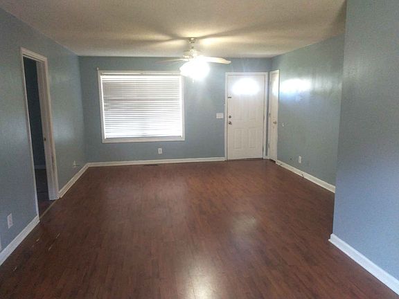 4th image of 202 Canova Ct