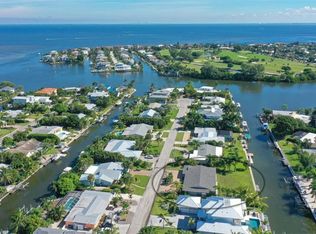 519 72nd St, Holmes Beach, FL 34217