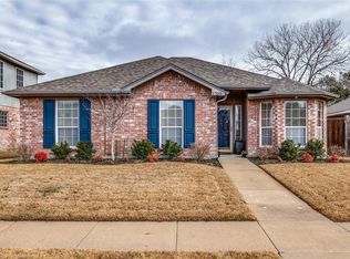 2700 Spring Rain Dr, Mesquite, TX 75181