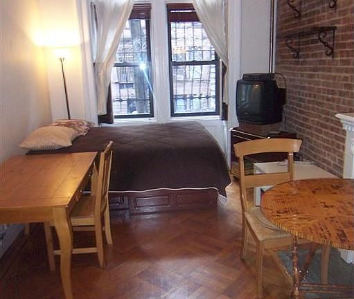 2nd image of 311 W 87th St. #1F