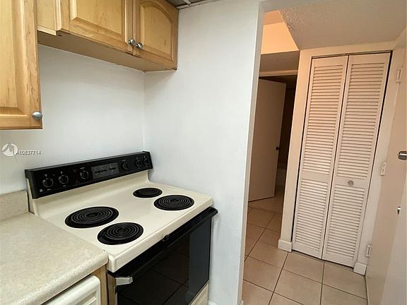 5th image of 1720 NW North River Dr APT 313
