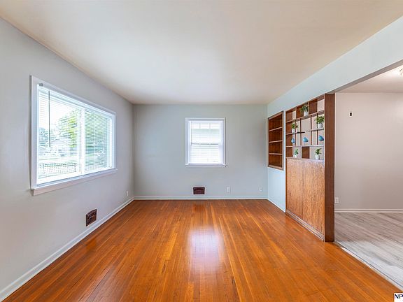 5th image of 5306 N 47th St
