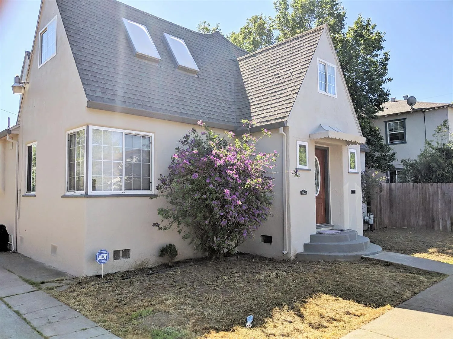 4013 47th St photo 1
