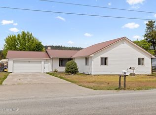 620 4th St, Priest River, ID 83856