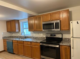 46 Green St APT A, Winthrop, ME 04364