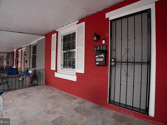 3rd image of 6420 N Woodstock St