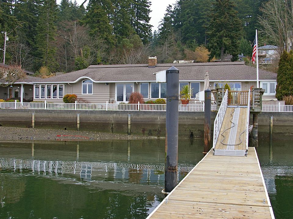 Incredible waterfront home