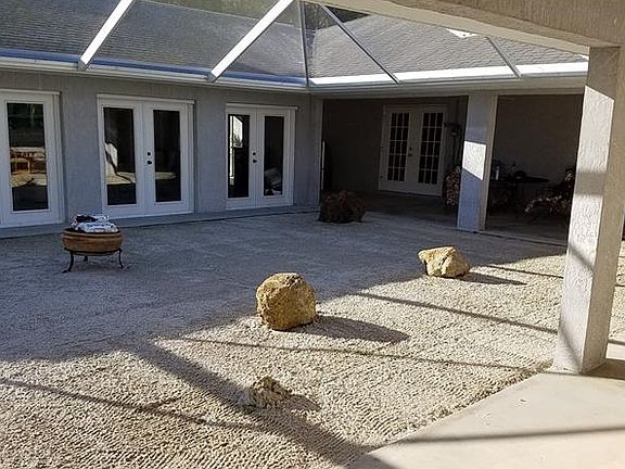 3rd image of 6895 Estates Dr
