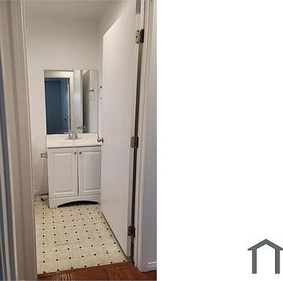 4th image of 1122 W 93rd St #2