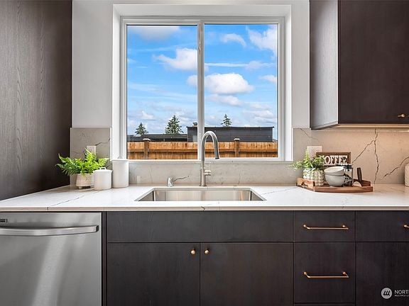 5th image of 512 2nd Ave SE (lot 2)