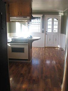 3rd image of 124 Park Ave E