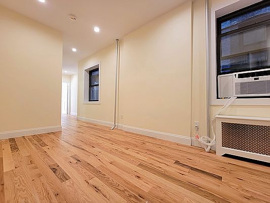 4th image of 223 W 16th St #Xx