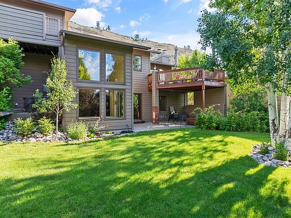 2nd image of 4568 Palisades Park Dr