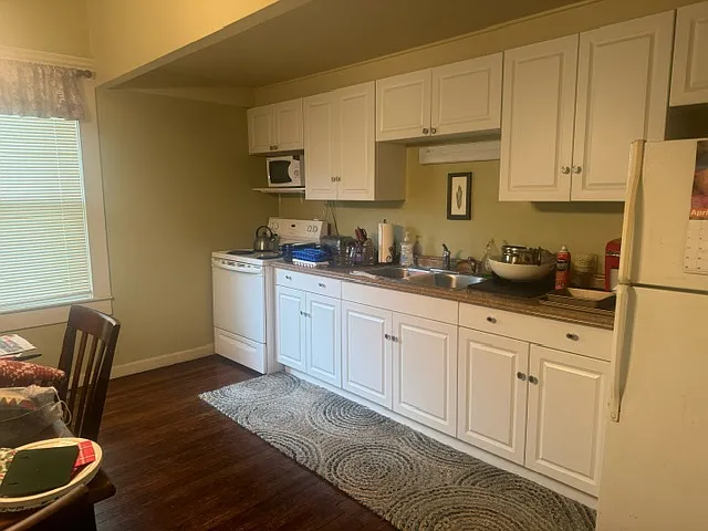 122 Marvin Ave — Photo 5