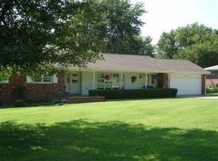 2609 N 8th St, Independence, KS 67301