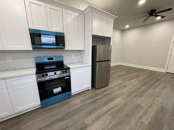 3rd image of 1335 Angela St #1335