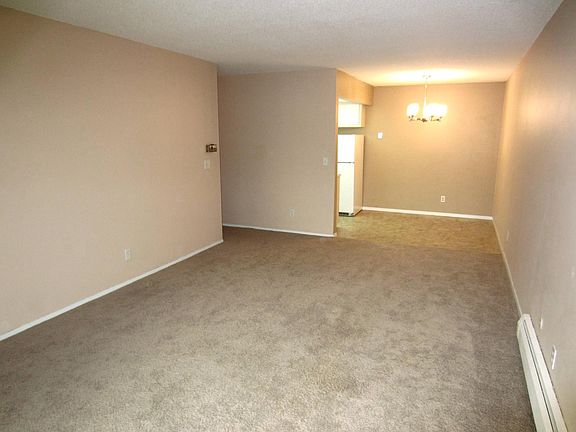 Living Room - Dinning Area