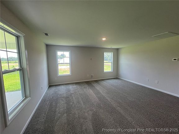 5th image of 92 Dalton Dr