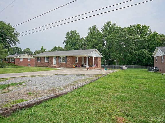 3rd image of 111 Helen Ave