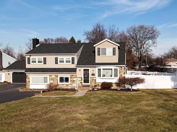 901 Catalpa Rd, Warminster, PA 18974