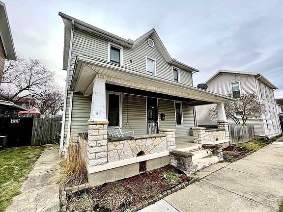 2nd image of 424 S 2nd St