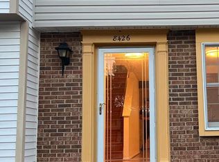 8426 Sugar Creek Ln, Springfield, VA 22153
