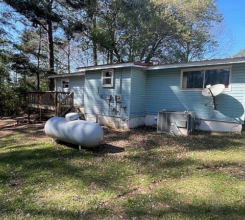 3rd image of 1088 River Rd