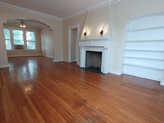 4th image of 215 W Magnolia Ave #C