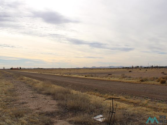 4th image of Candela Rd SE