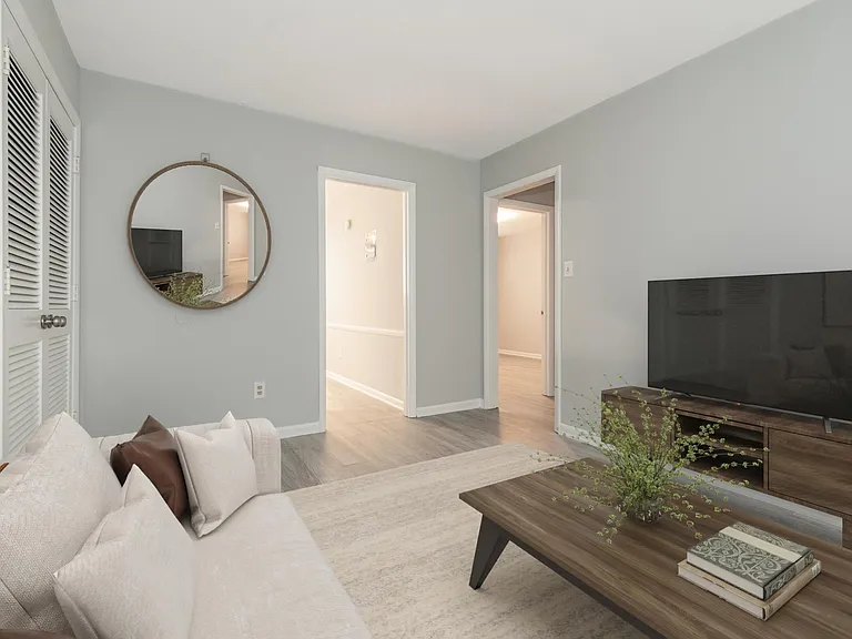 Cedar Hills Apartments and Towhomes — Photo 2