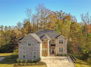 2553 Lake Erma Dr, Hampton, GA 30228